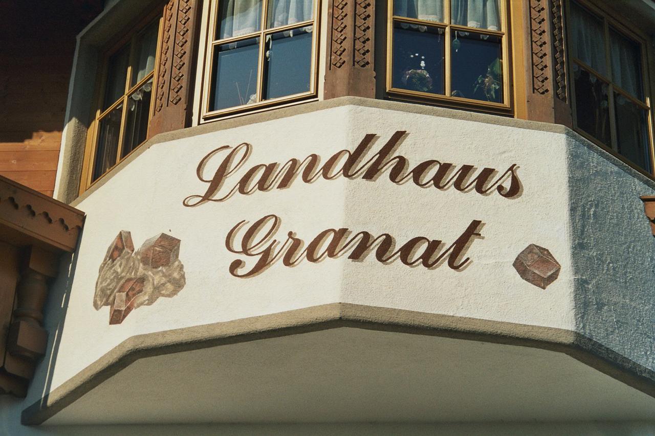 Landhaus Granat Mayrhofen Exteriör bild