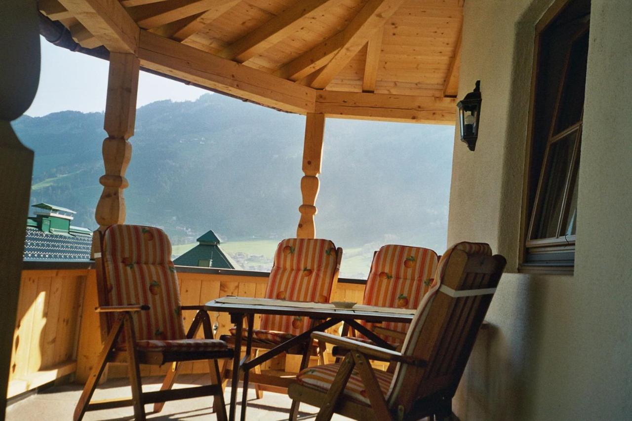 Landhaus Granat Mayrhofen Exteriör bild