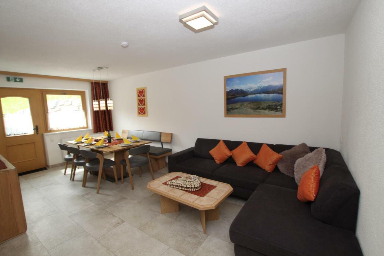Landhaus Granat Mayrhofen Exteriör bild