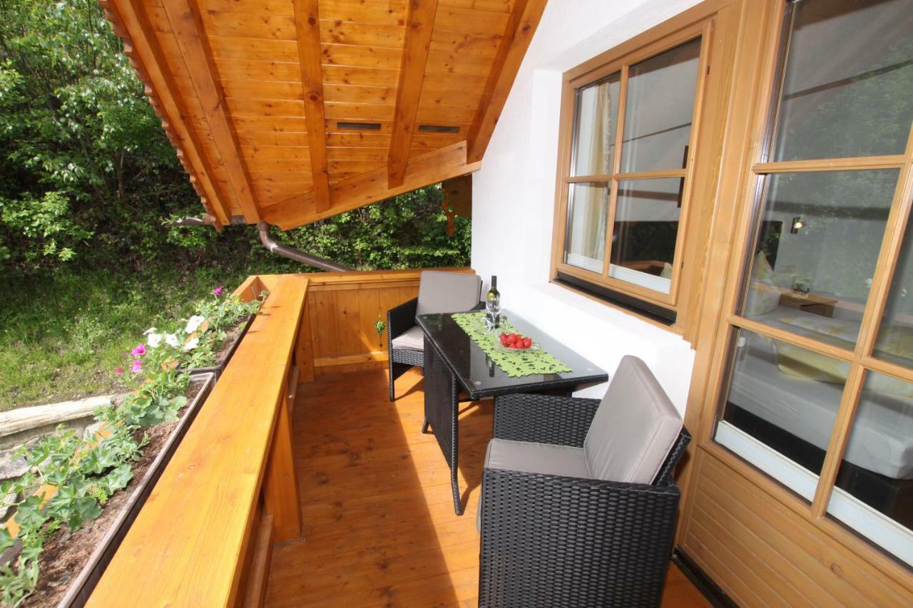 Landhaus Granat Mayrhofen Exteriör bild