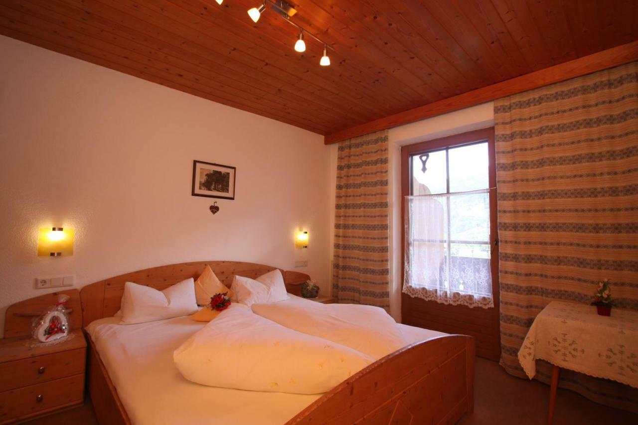 Landhaus Granat Mayrhofen Exteriör bild