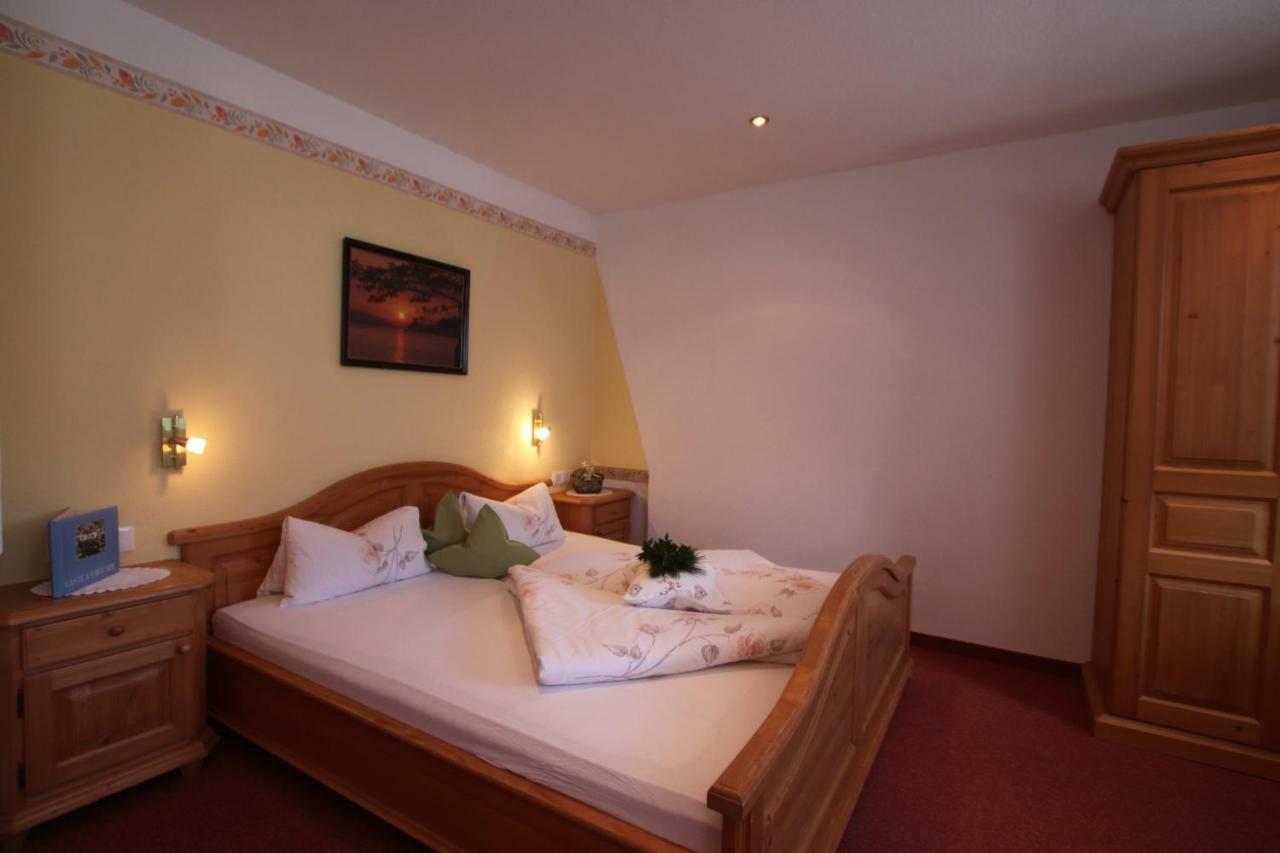 Landhaus Granat Mayrhofen Exteriör bild